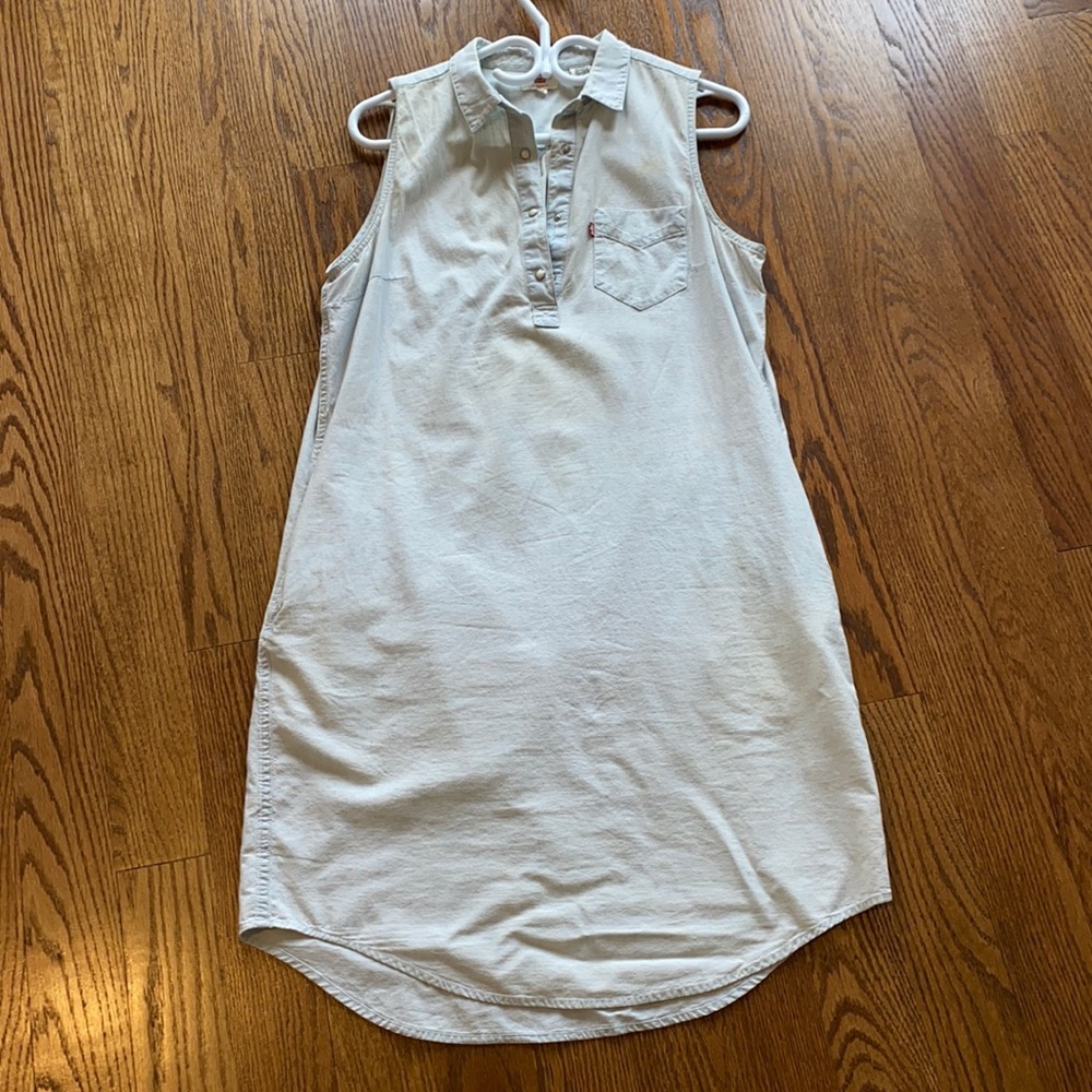 COPY - Levi’s light blue dress size large
